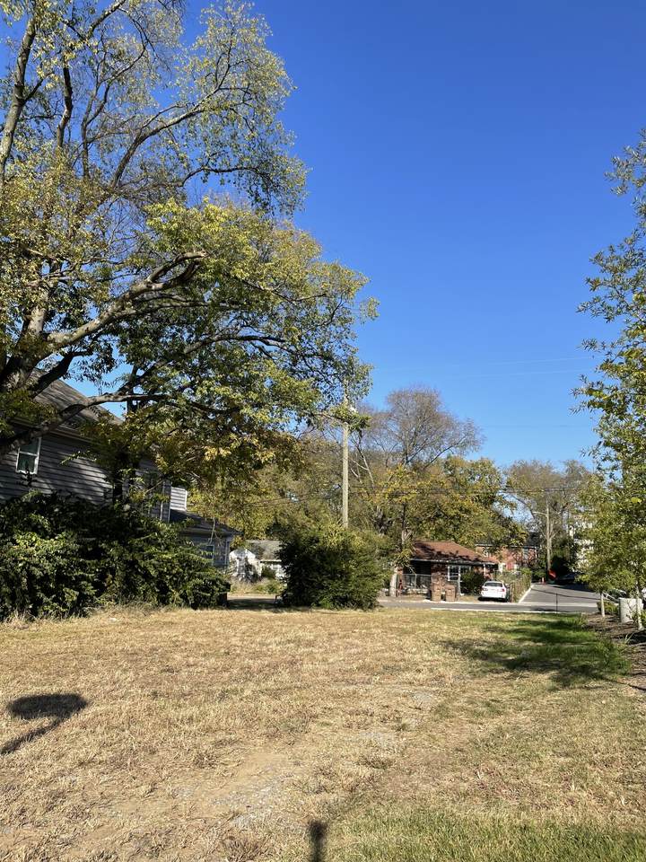 703 Lena St - Photo 1