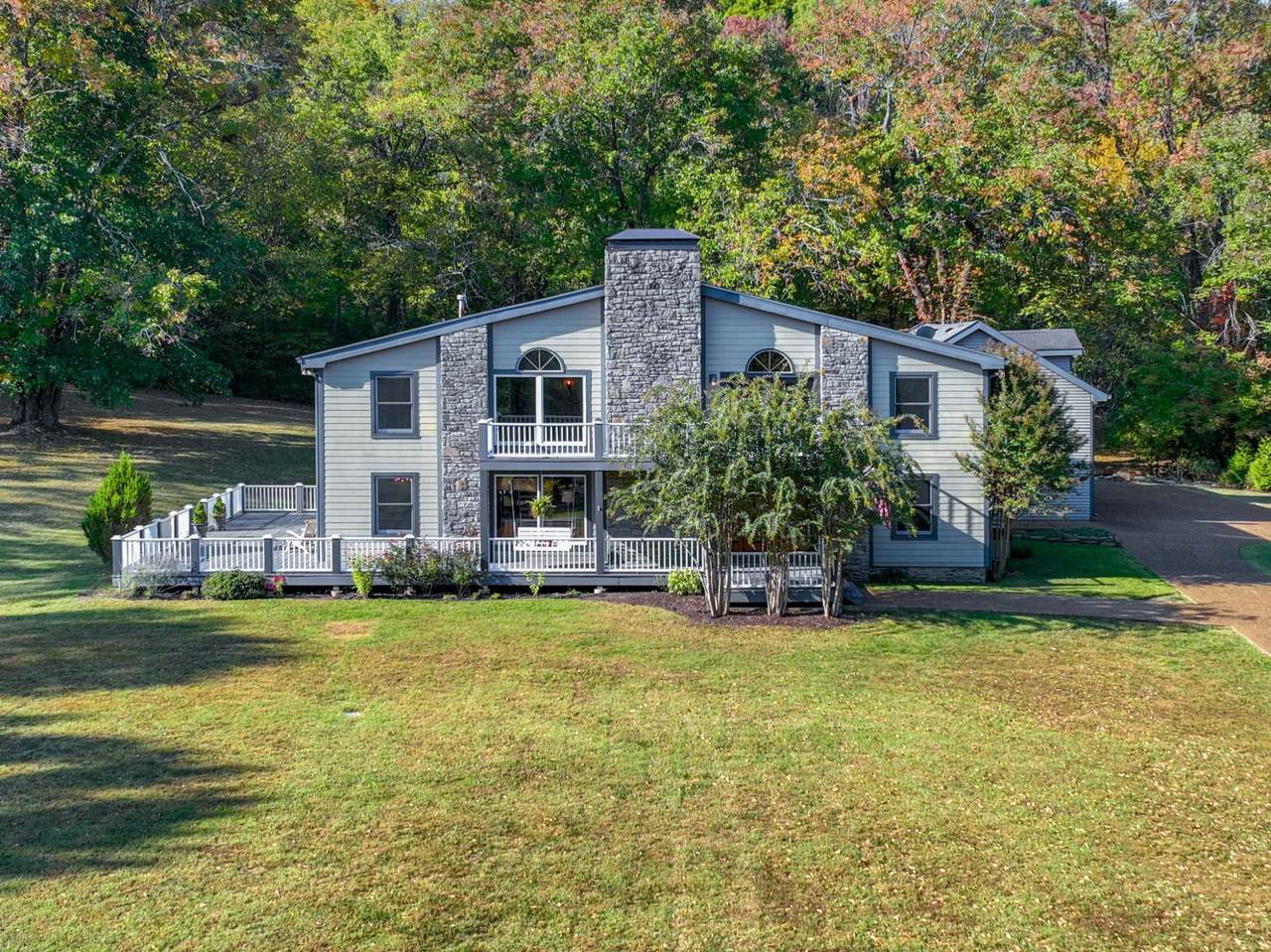 809 Sneed Rd - Photo 1