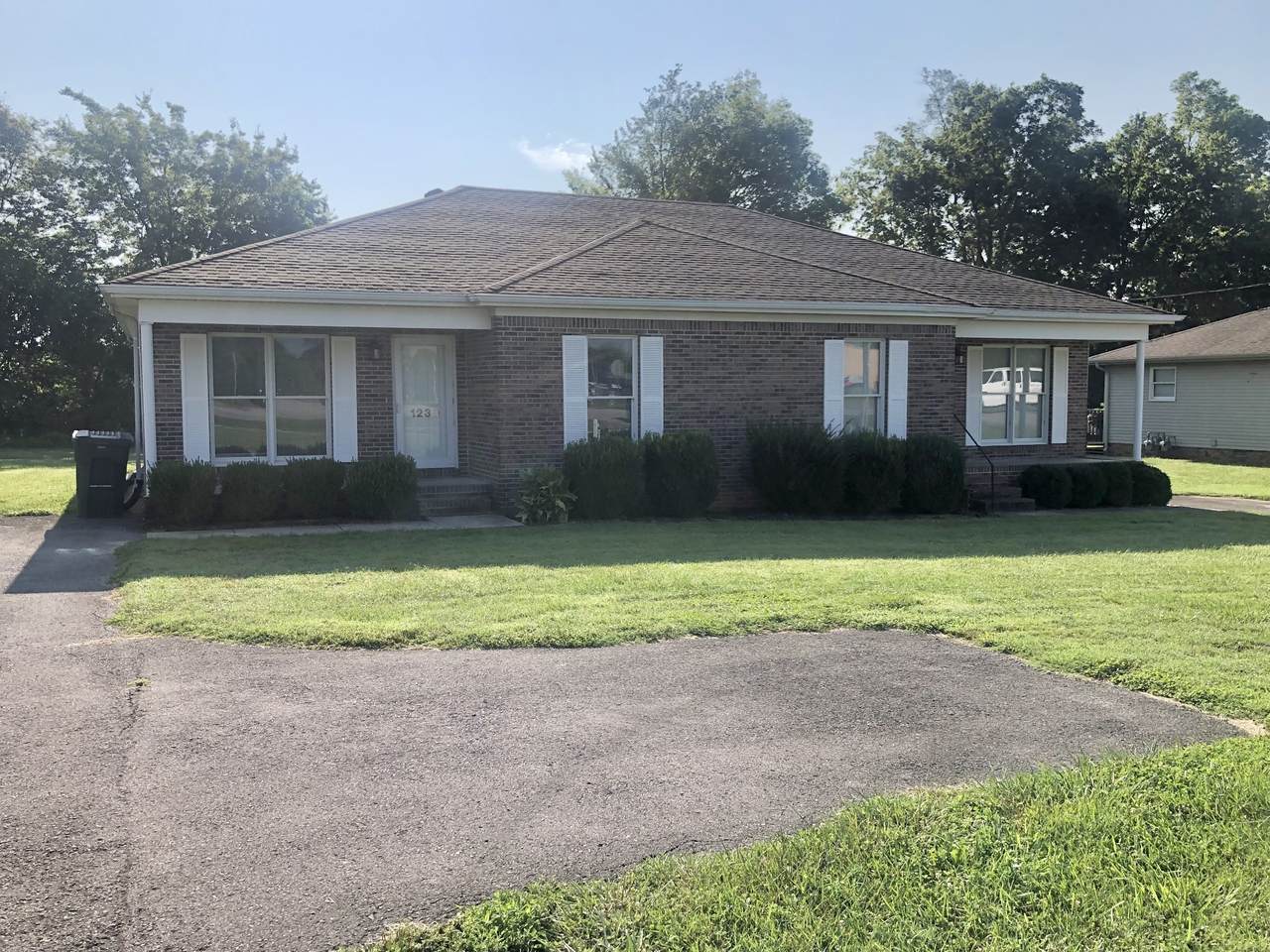 1228 Pyle Ln - Photo 1