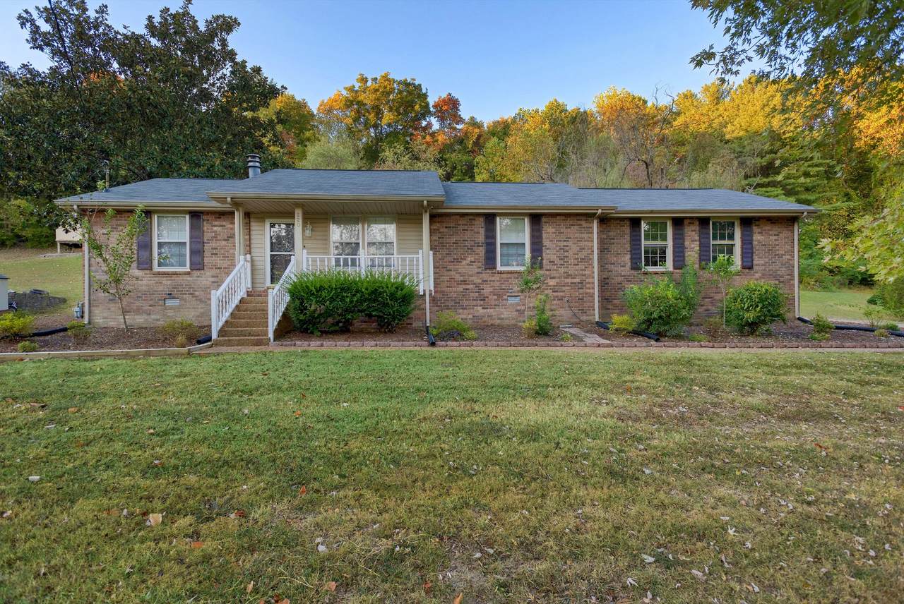 220 Brookhollow Dr - Photo 1