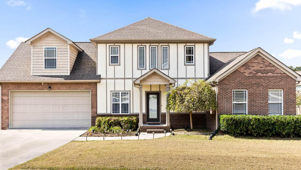 894 Windrush Loop - Photo 1