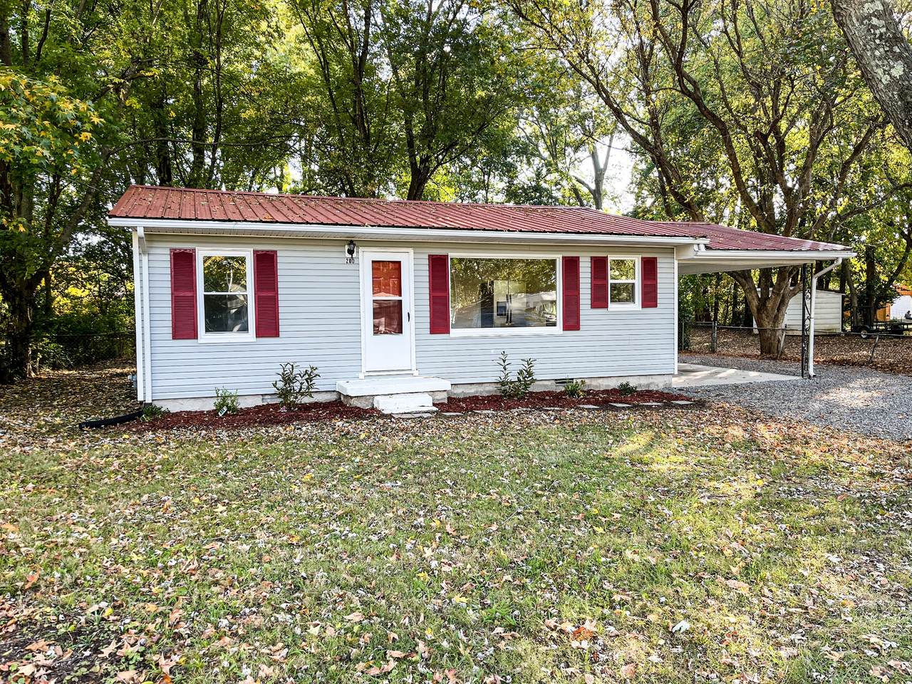 200 Strawberry St - Photo 1