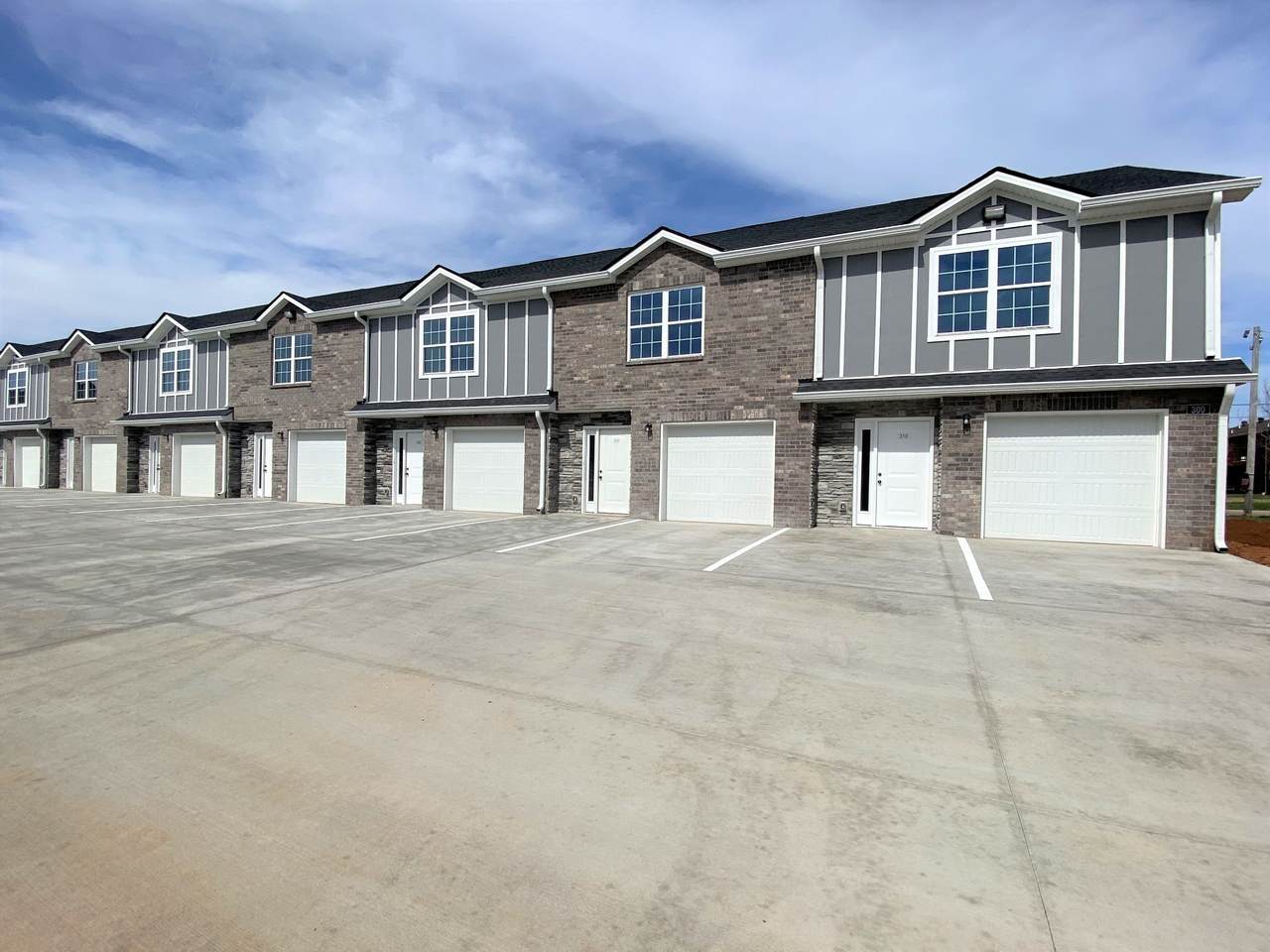 580 Heritage Pointe Dr. Unit 402 - Photo 1