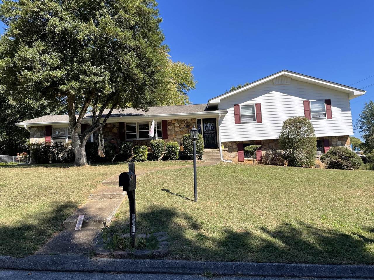 7321 Kenmoor Ln - Photo 1