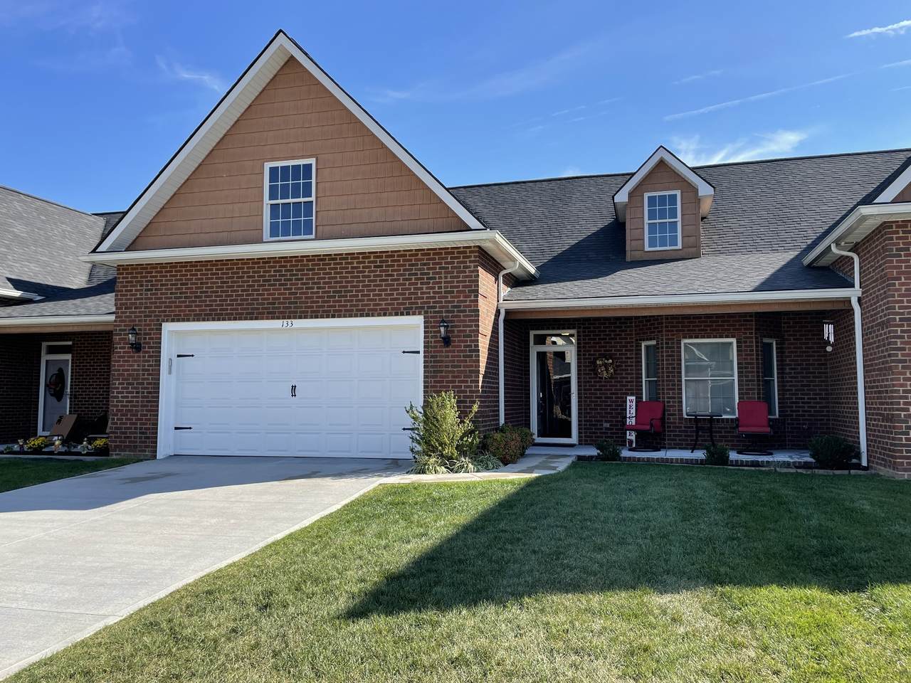 133 Genesis Ave - Photo 1