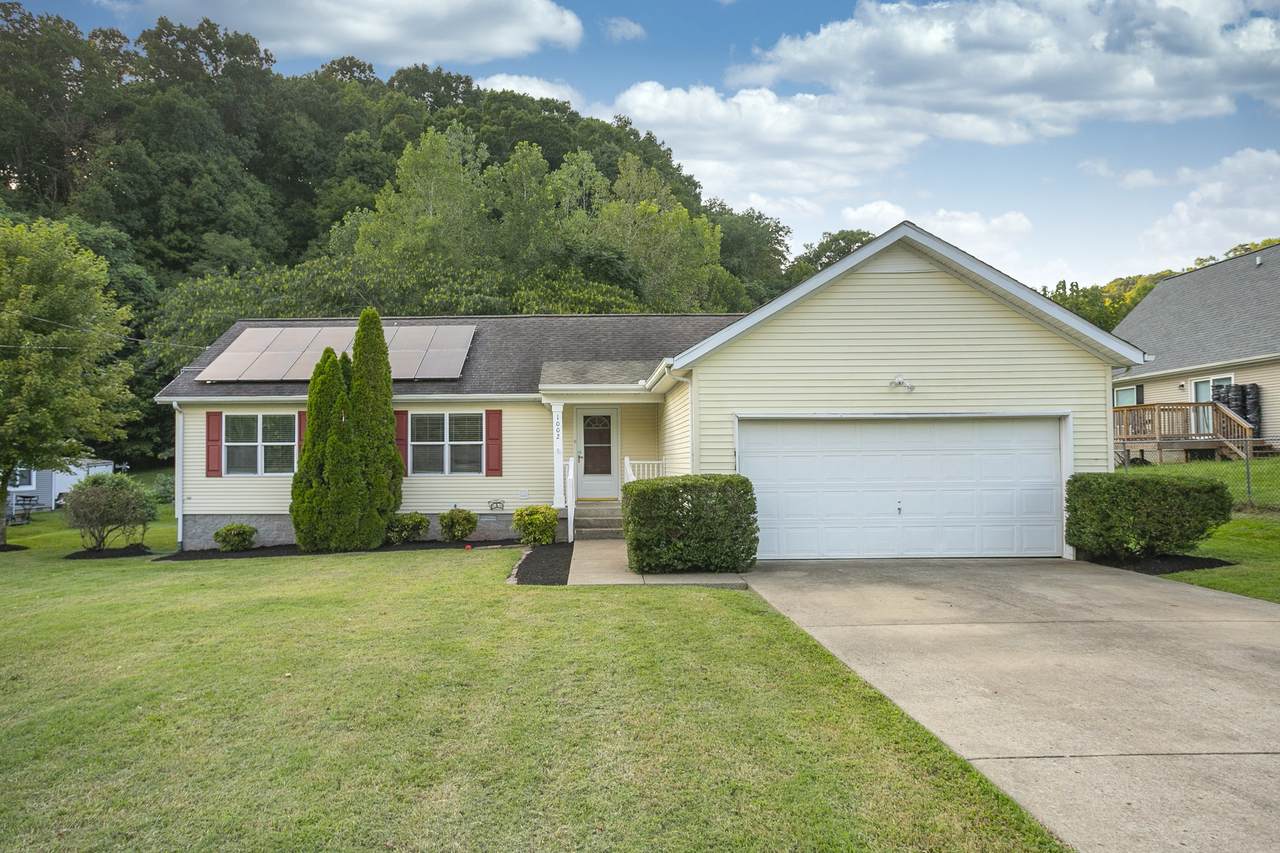 1002 W Bobby Ct - Photo 1