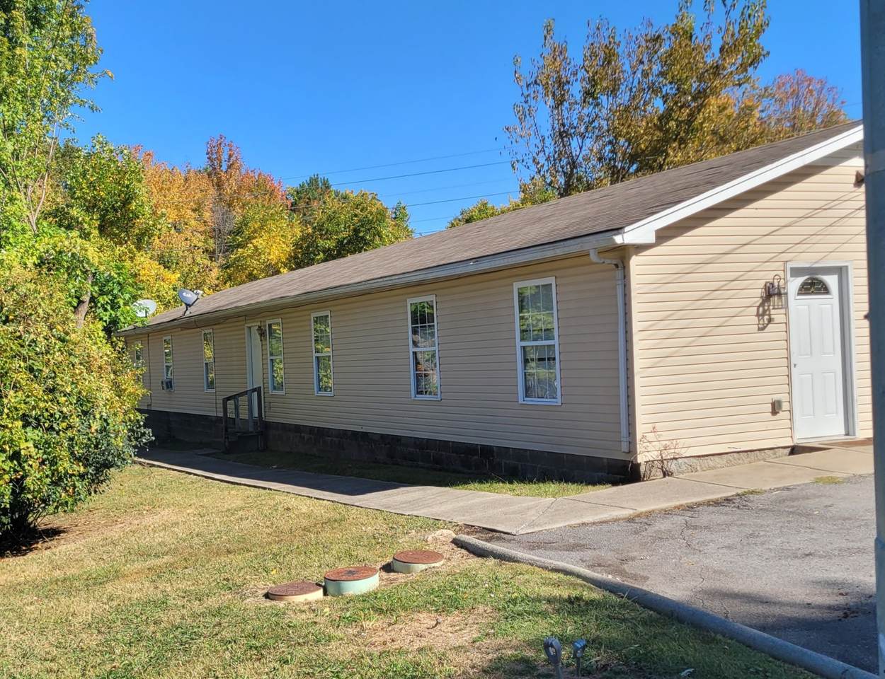 1520 Clay St - Photo 1