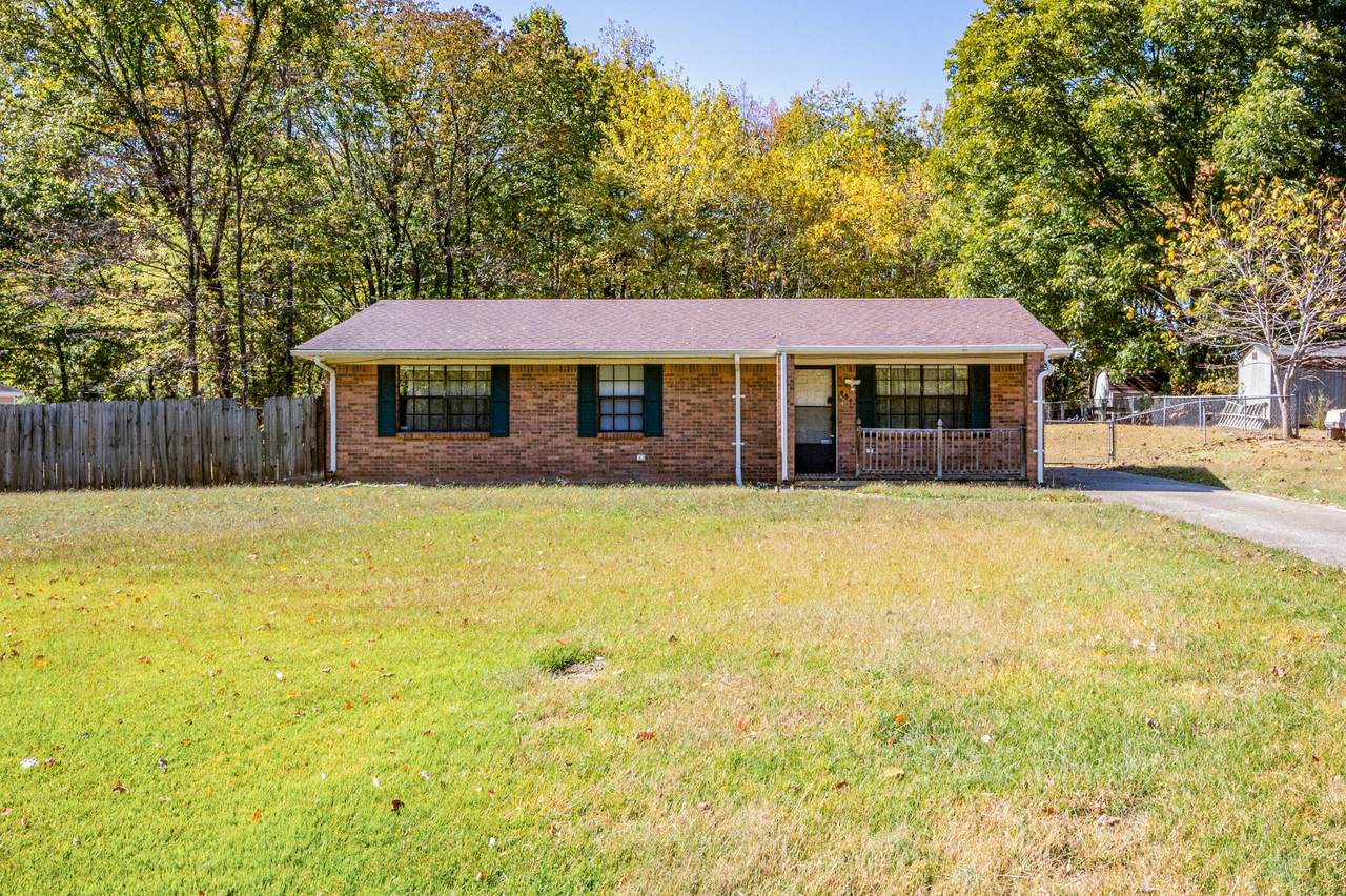 554 Roselawn Dr - Photo 1