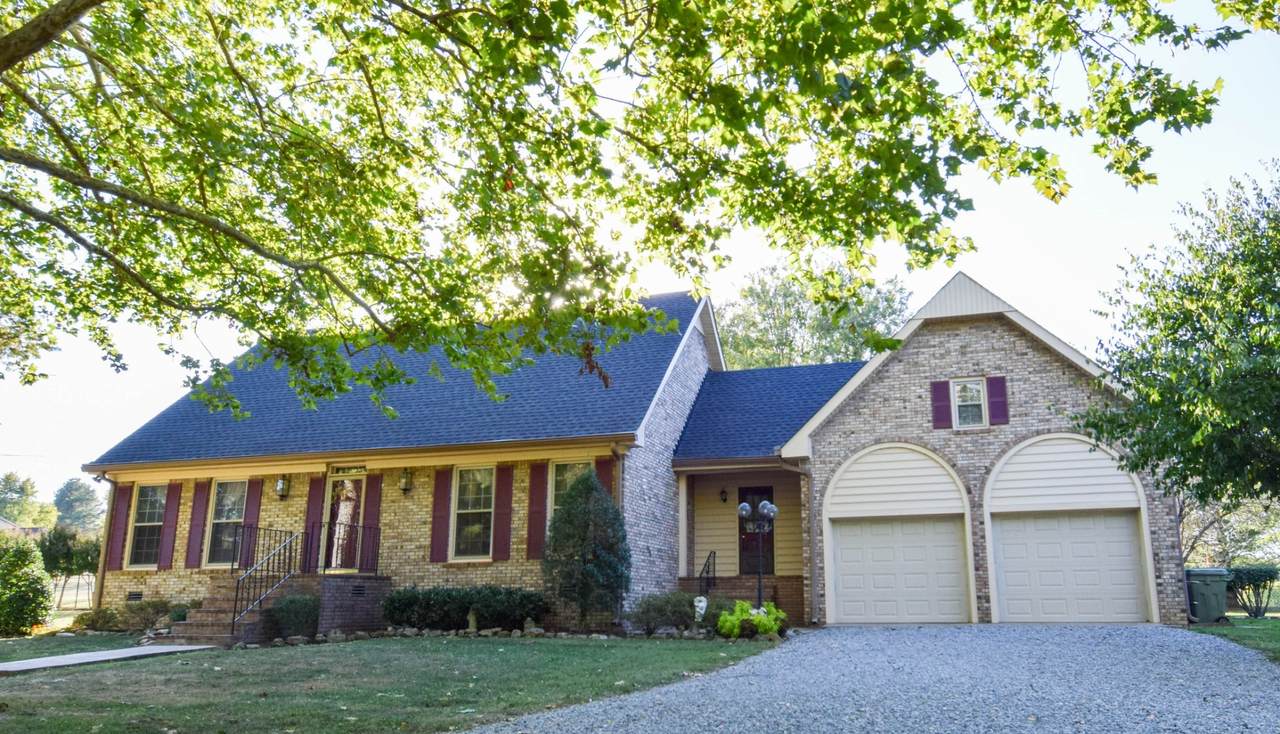 1014 E Martin Ln - Photo 1