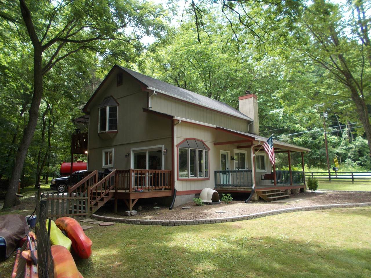 1051 Green Valley Dr - Photo 1