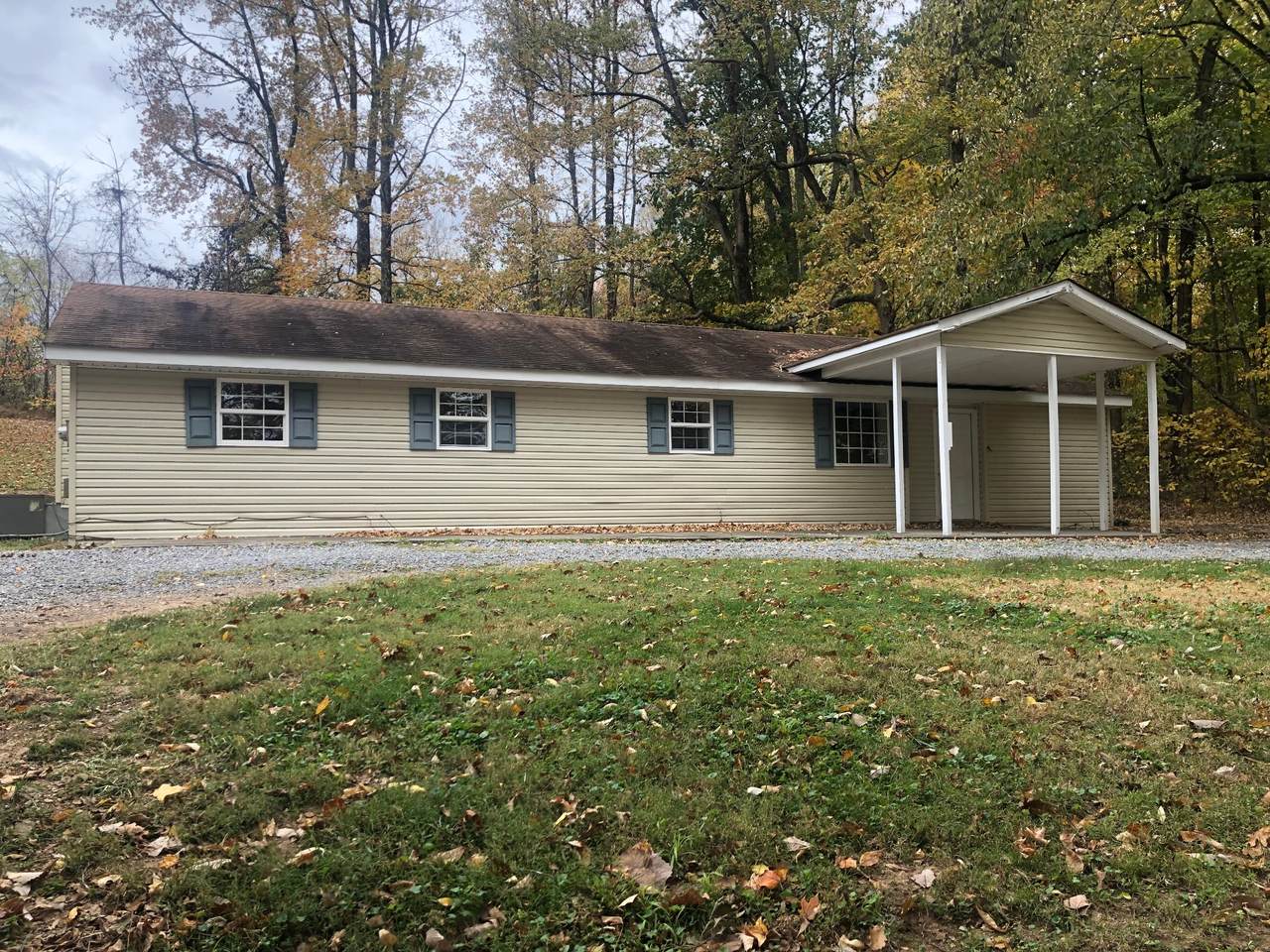 6929 Hwy 76E - Photo 1