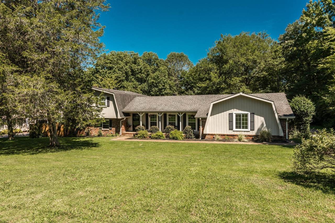 1027 Hickory Harbor Dr - Photo 1