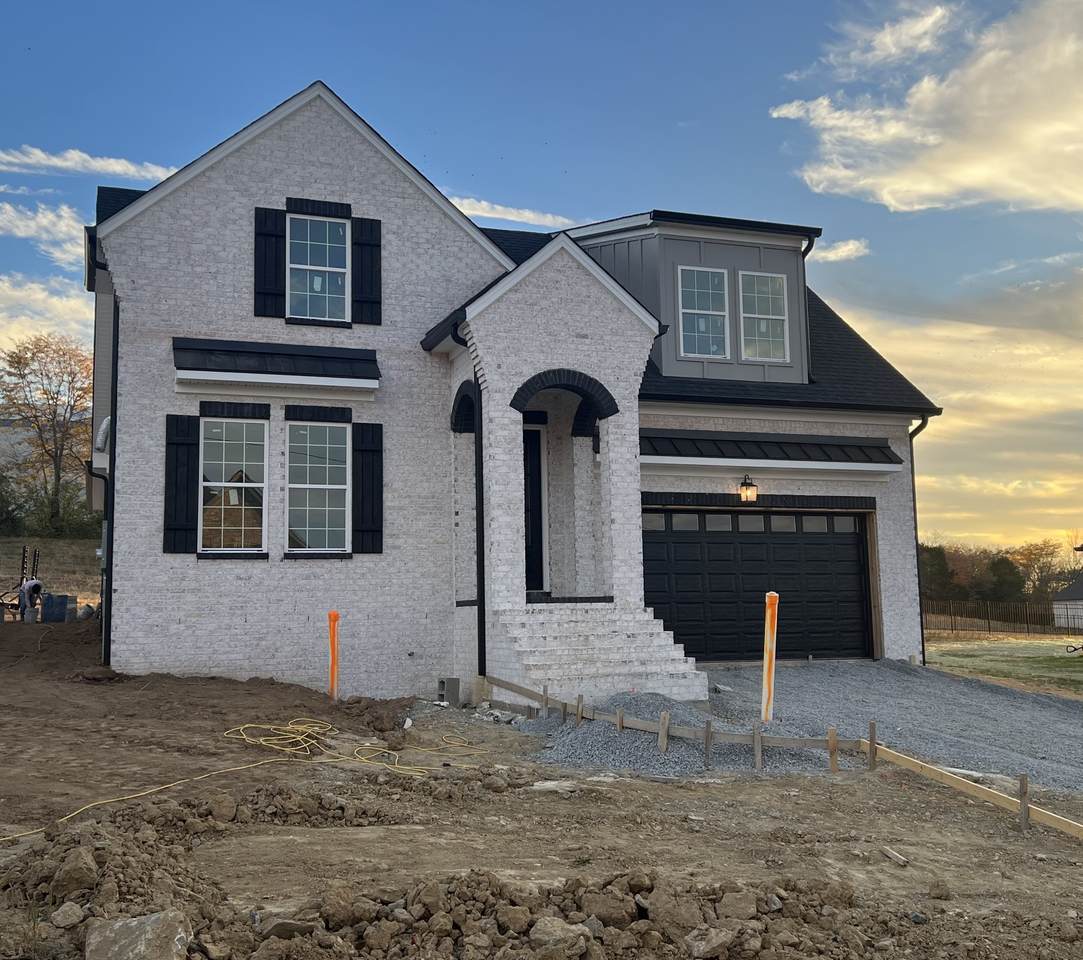 257 Hutch Ct - Photo 1