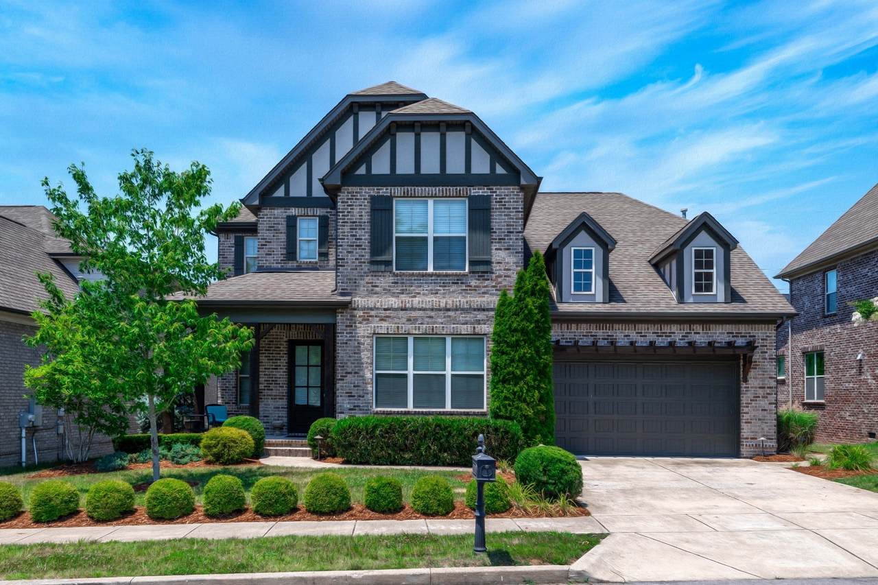 2505 Westerham Way - Photo 1