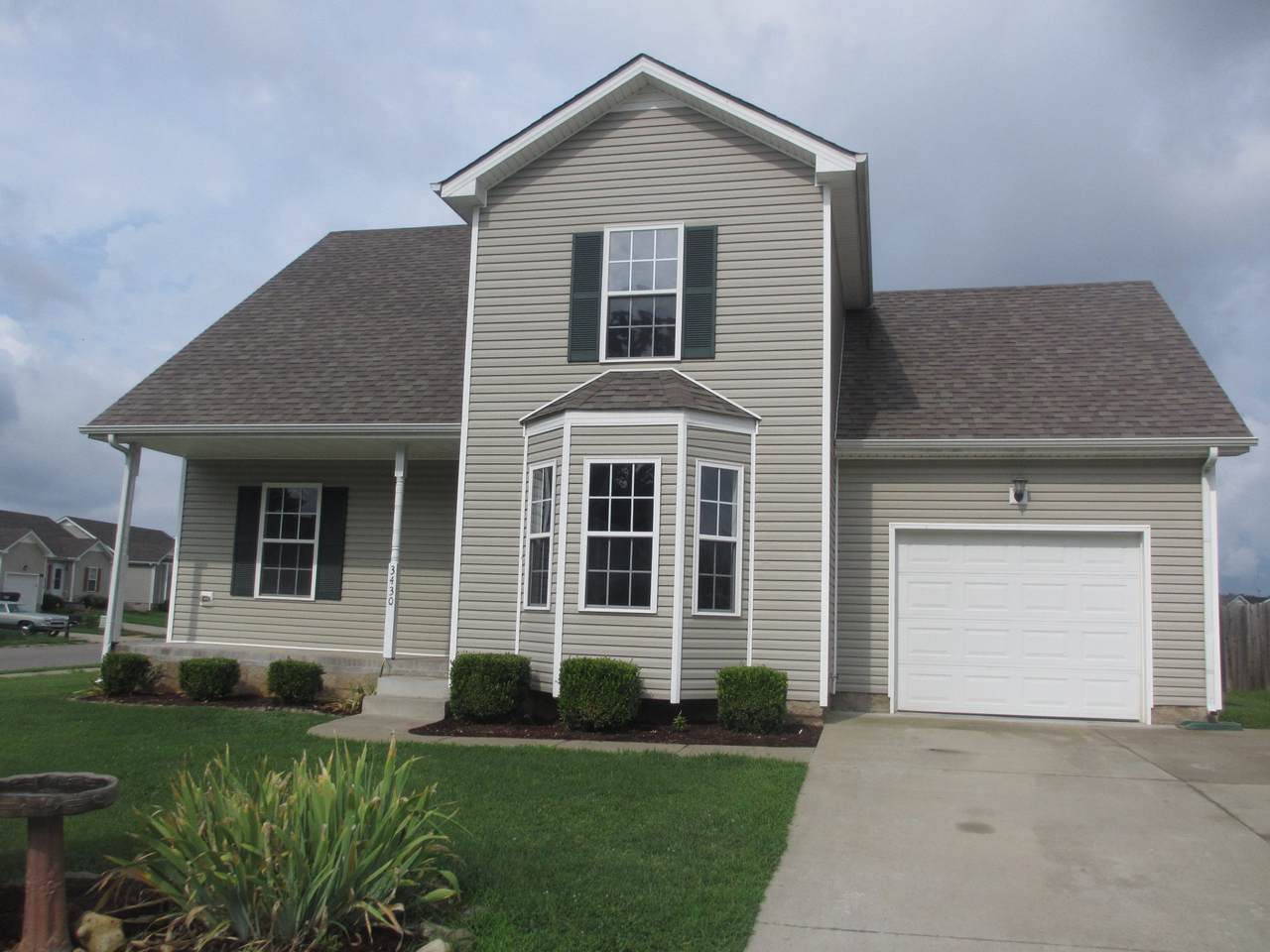 3430 Foxrun Ln - Photo 1