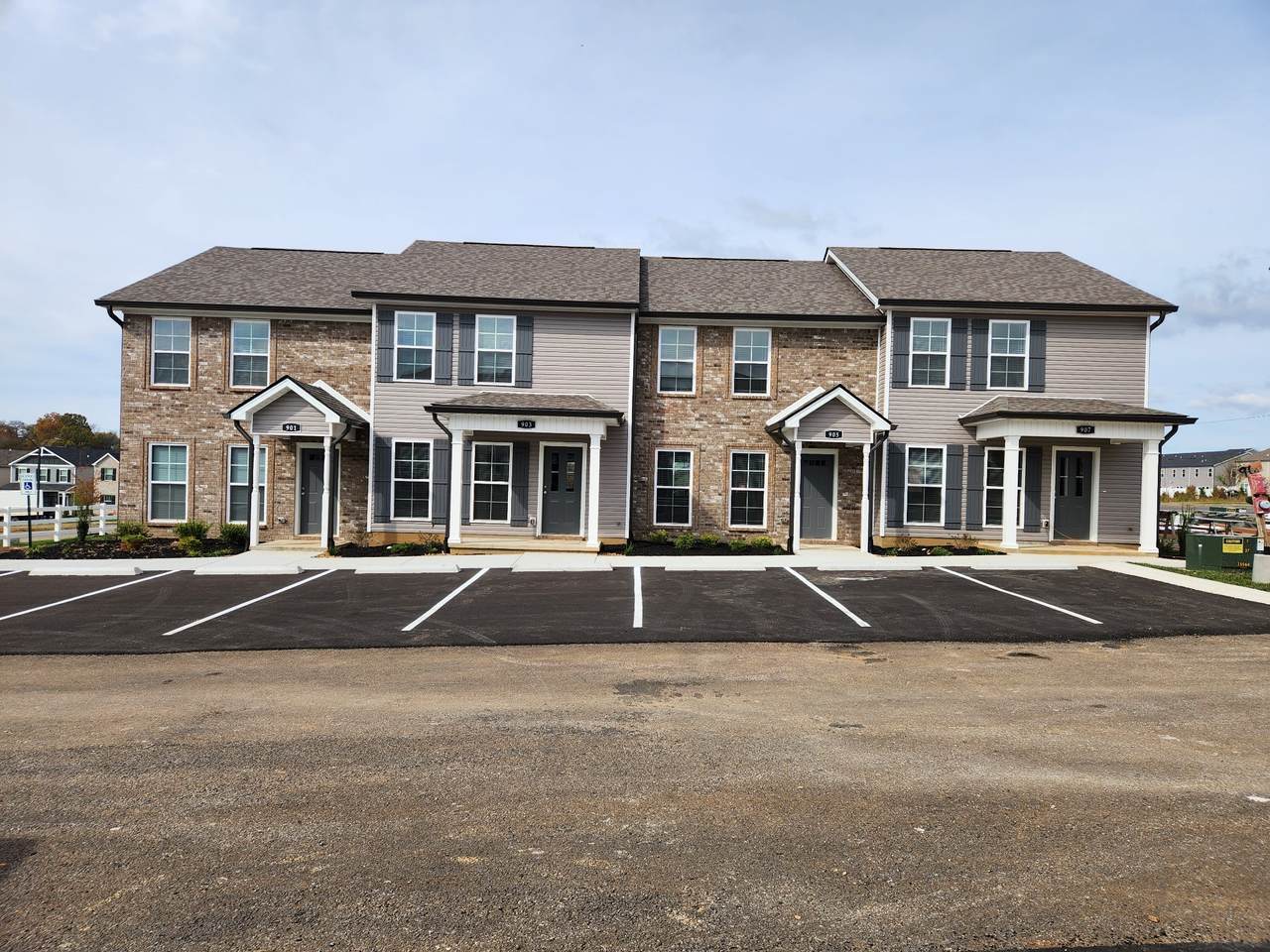 907 Sutton Cv - Photo 1