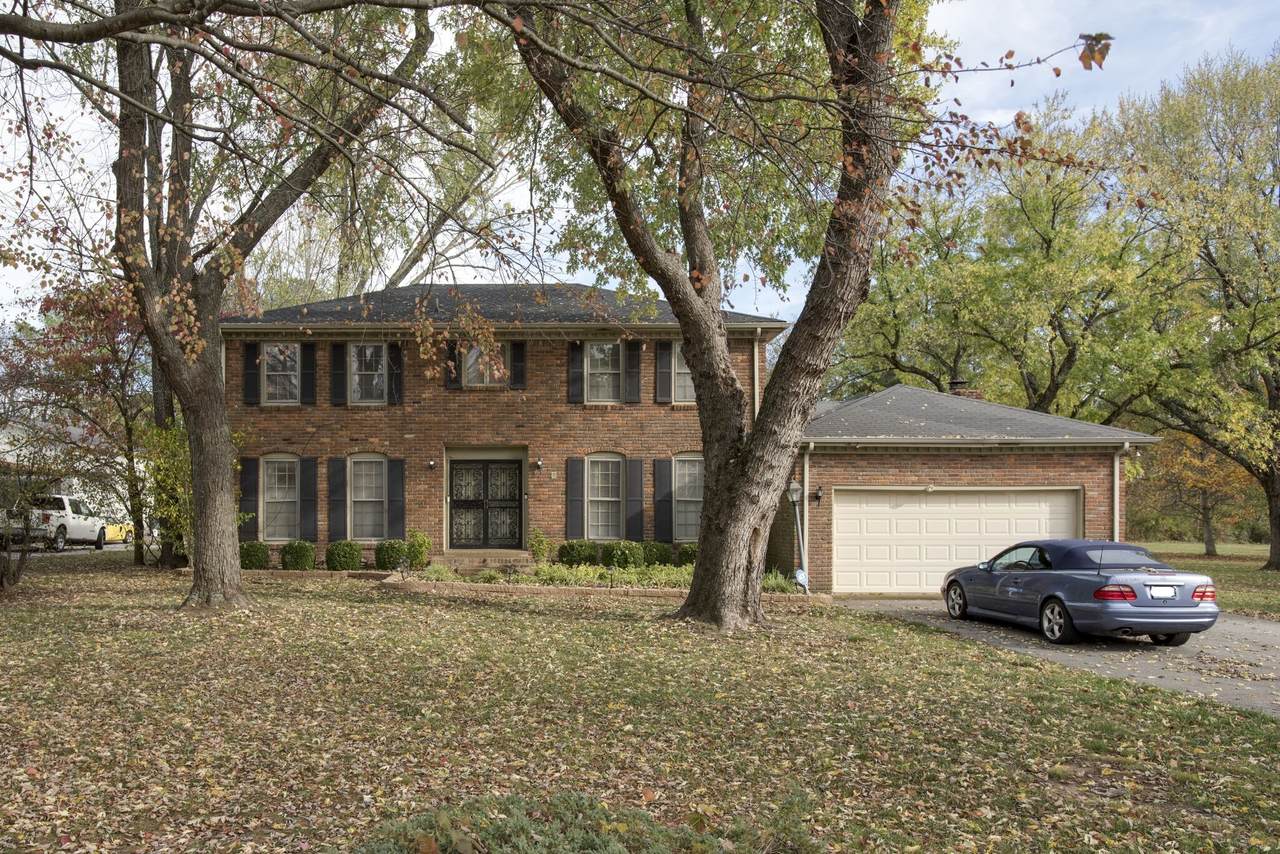 1112 General Mcarthur Dr - Photo 1