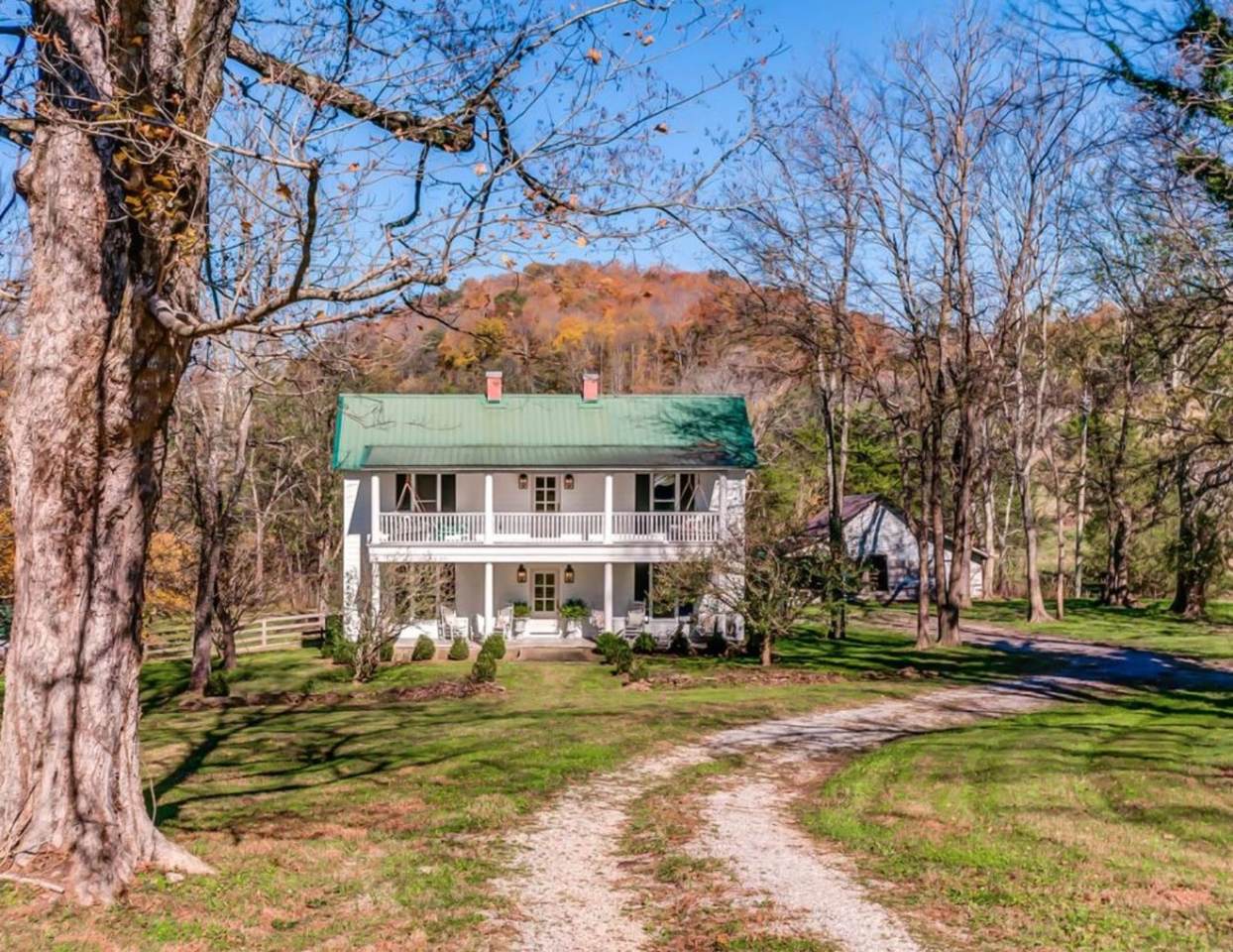 1523 Diana Rd - Photo 1
