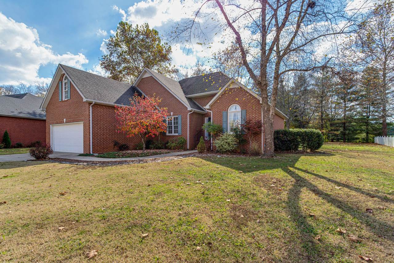 1914 Kensington Dr - Photo 1