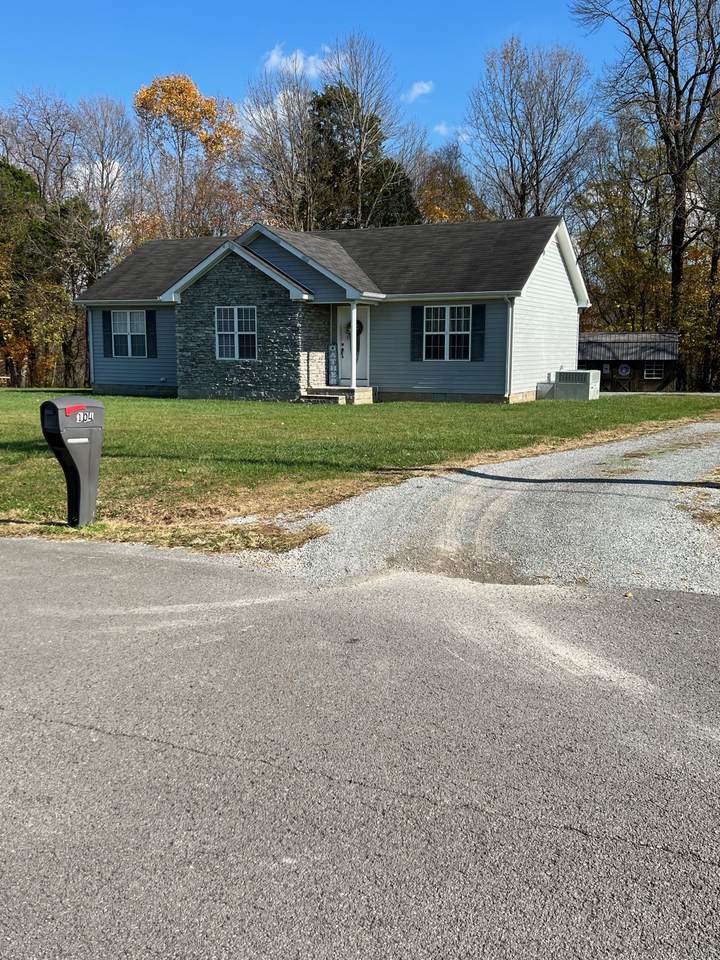 104 Leigh Anna Cir - Photo 1