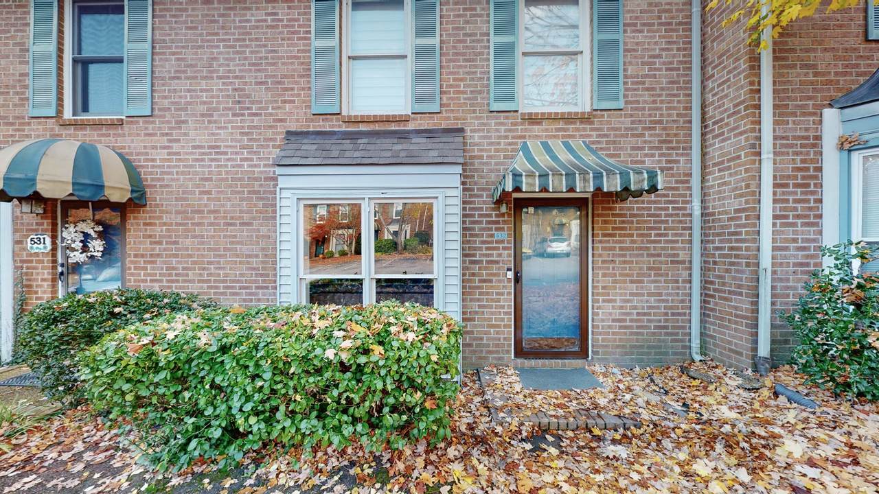 532 Williamsburg Dr - Photo 1