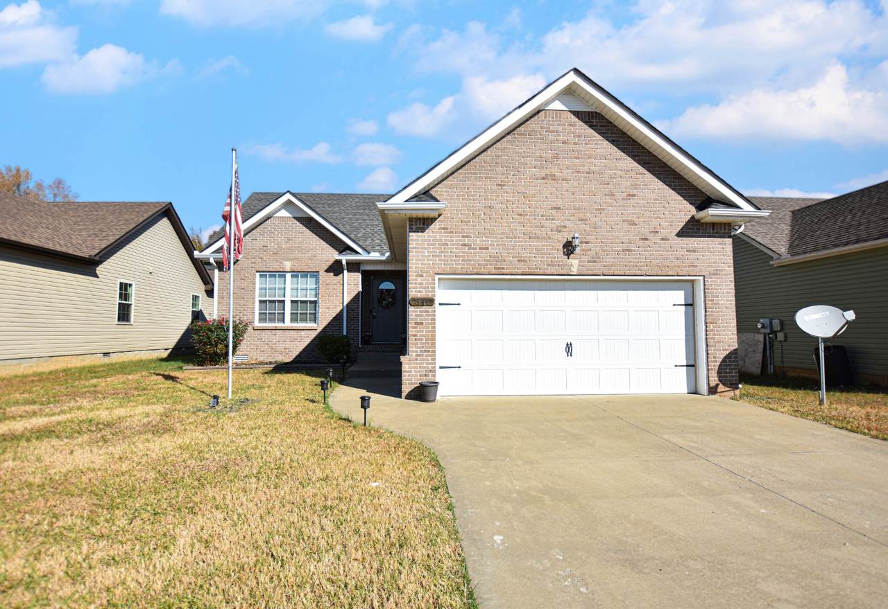 841 Shelton Cir - Photo 1