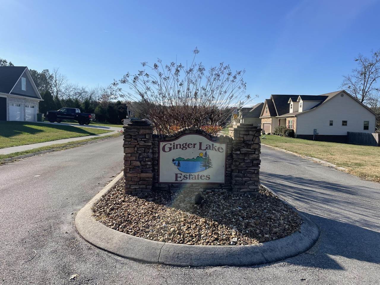 352 Ginger Lake Dr - Photo 1