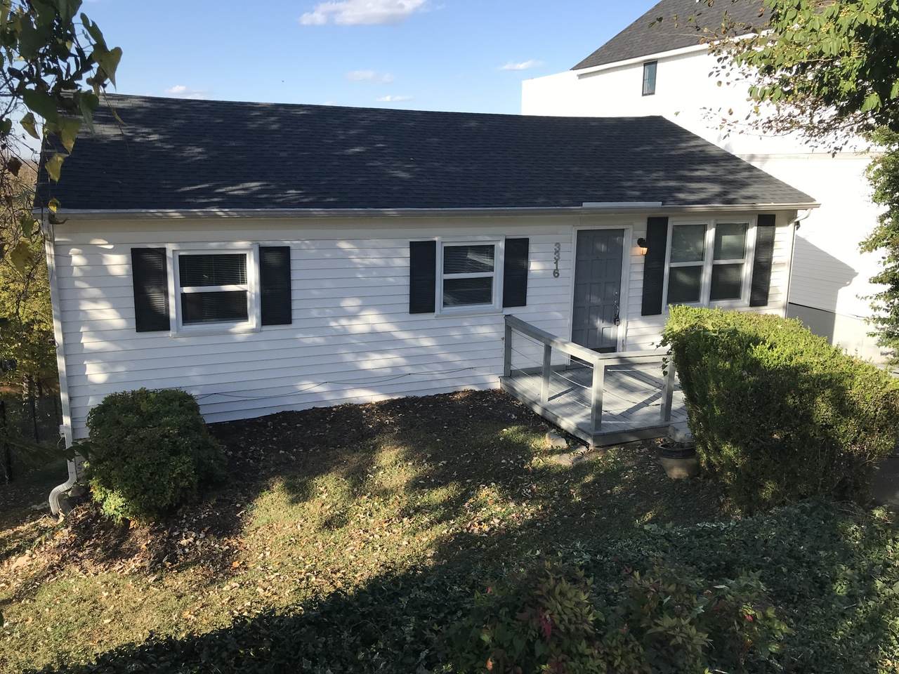 3316 Nevada Ave - Photo 1