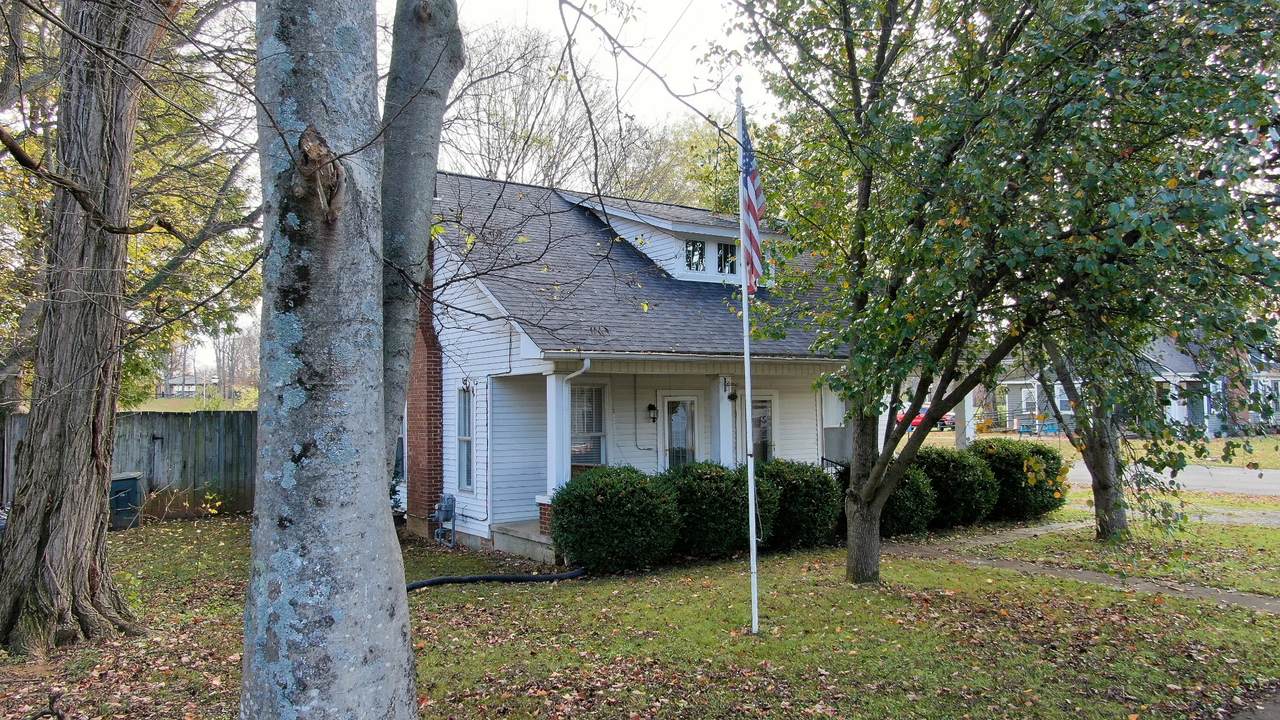 323 Portland Blvd - Photo 1