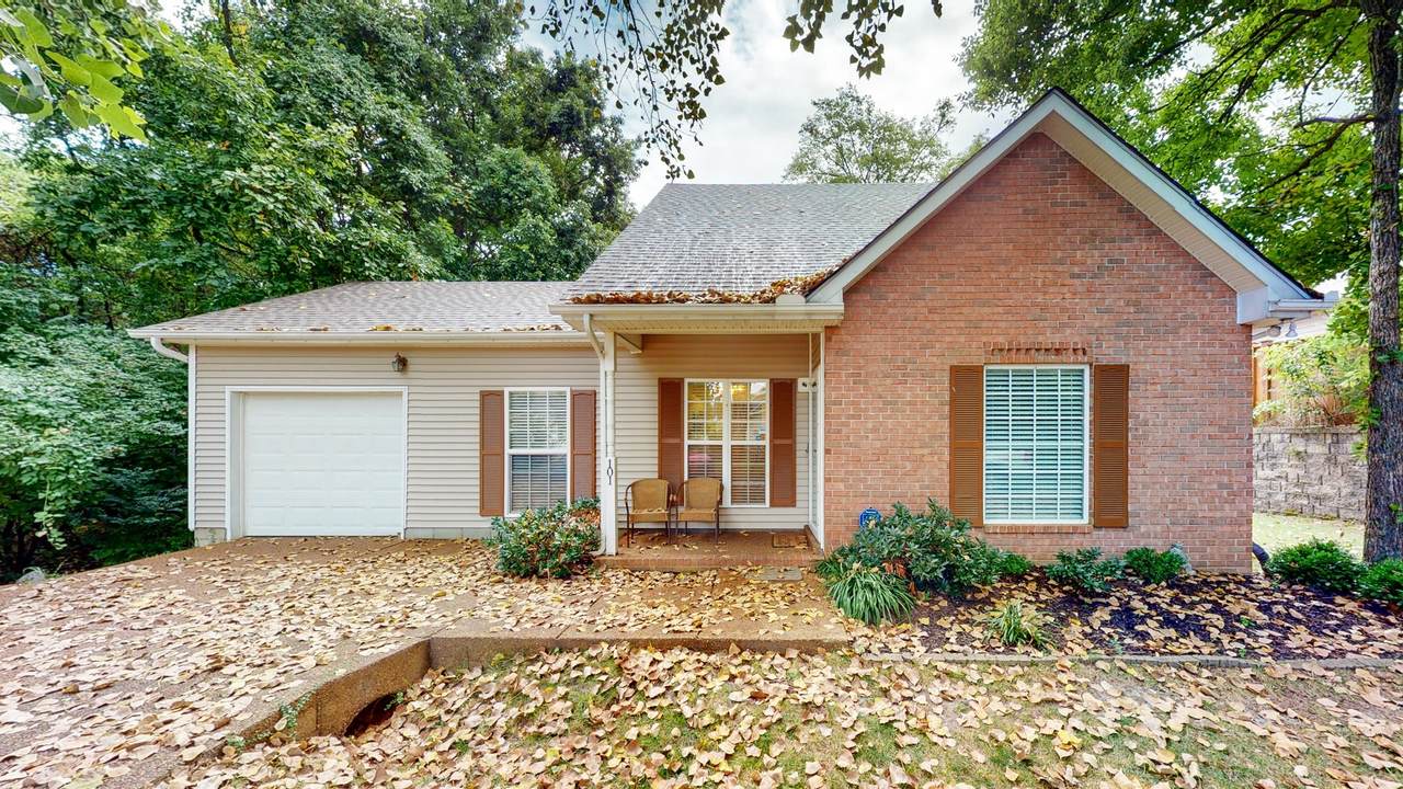 101 Crown Ct - Photo 1