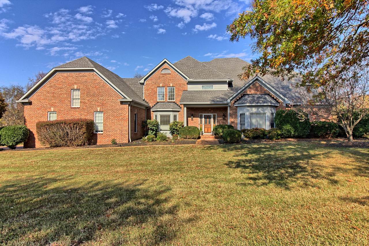 1006 Commodore Pl - Photo 1