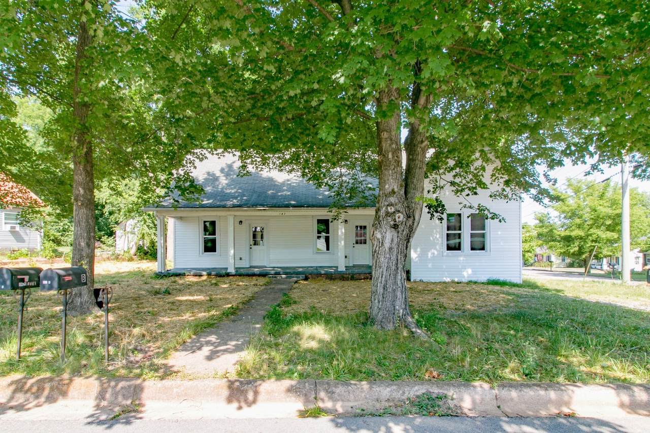 143 Emory St - Photo 1