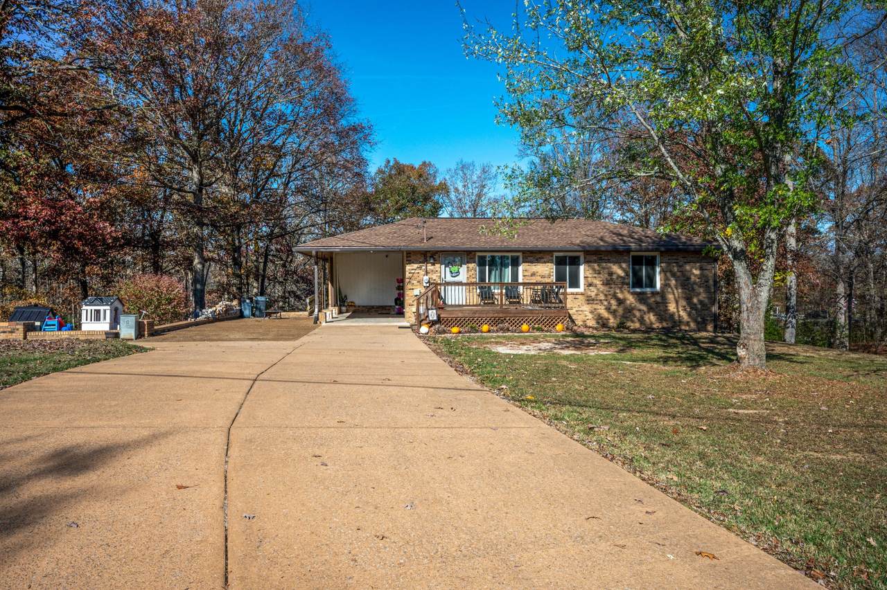 220 Lucas Ridge Ln - Photo 1