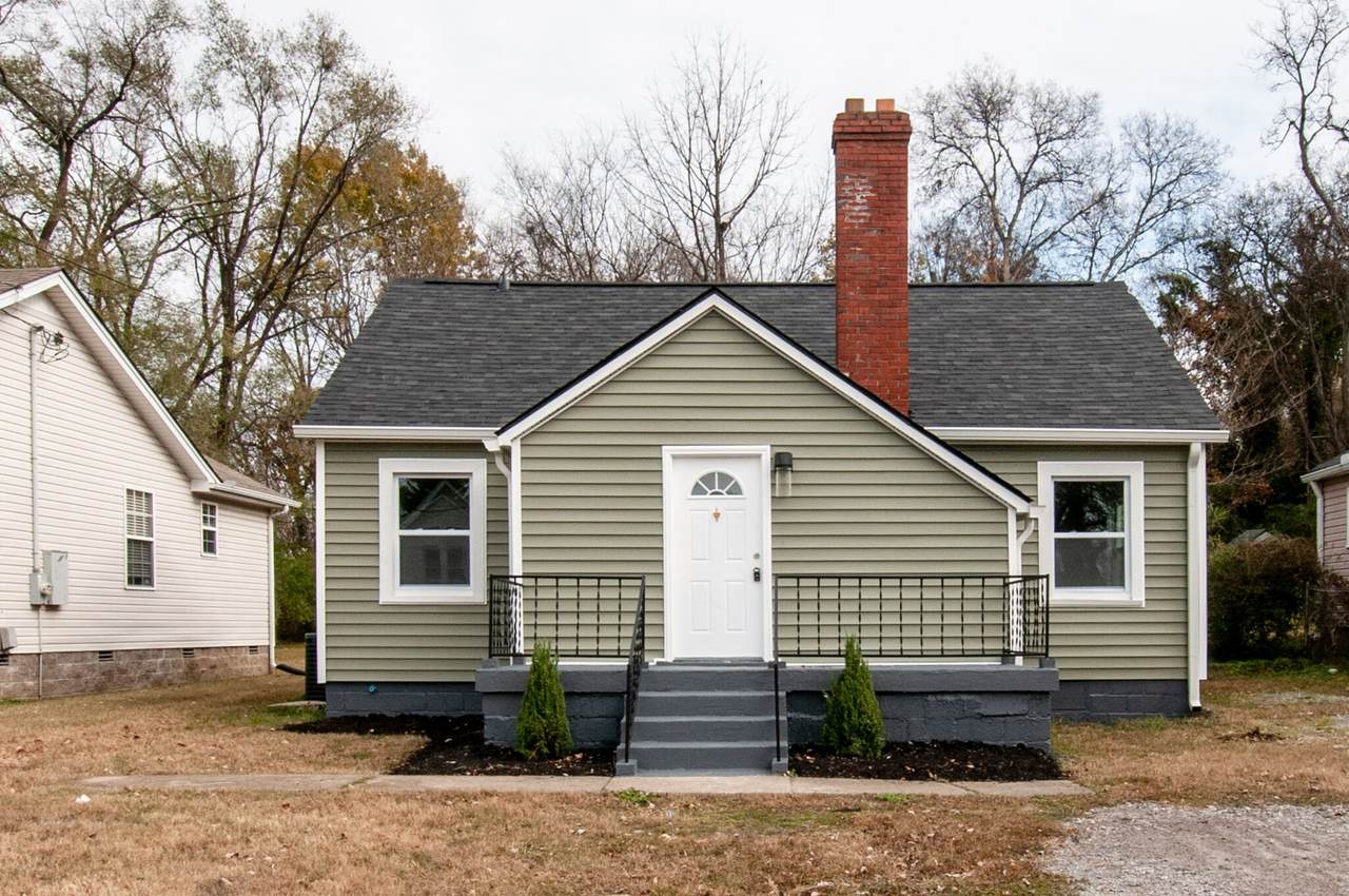 121 Lanier Dr - Photo 1