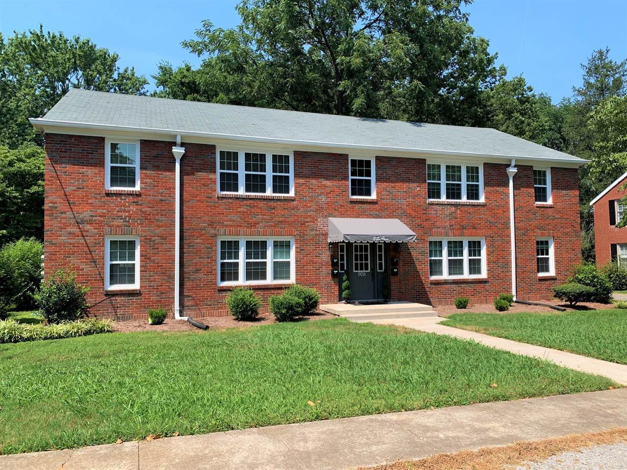 903 E Lytle Street - Photo 1
