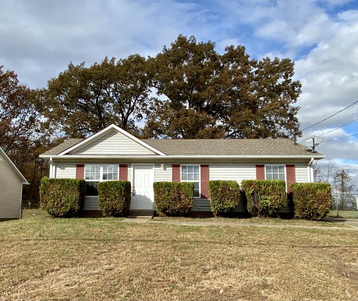 135 Gail Street - Photo 1