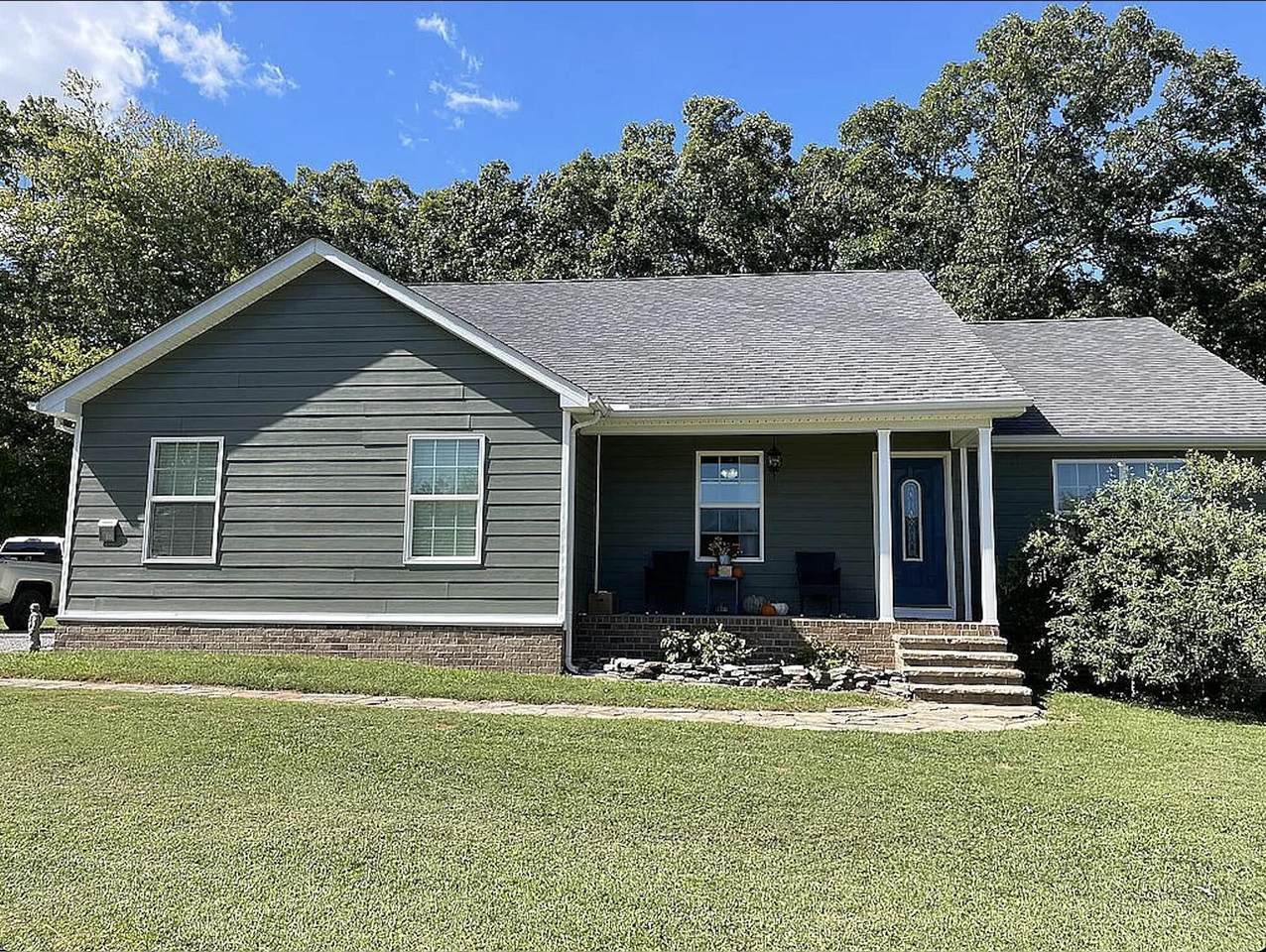 80 Oak Meadow Dr - Photo 1