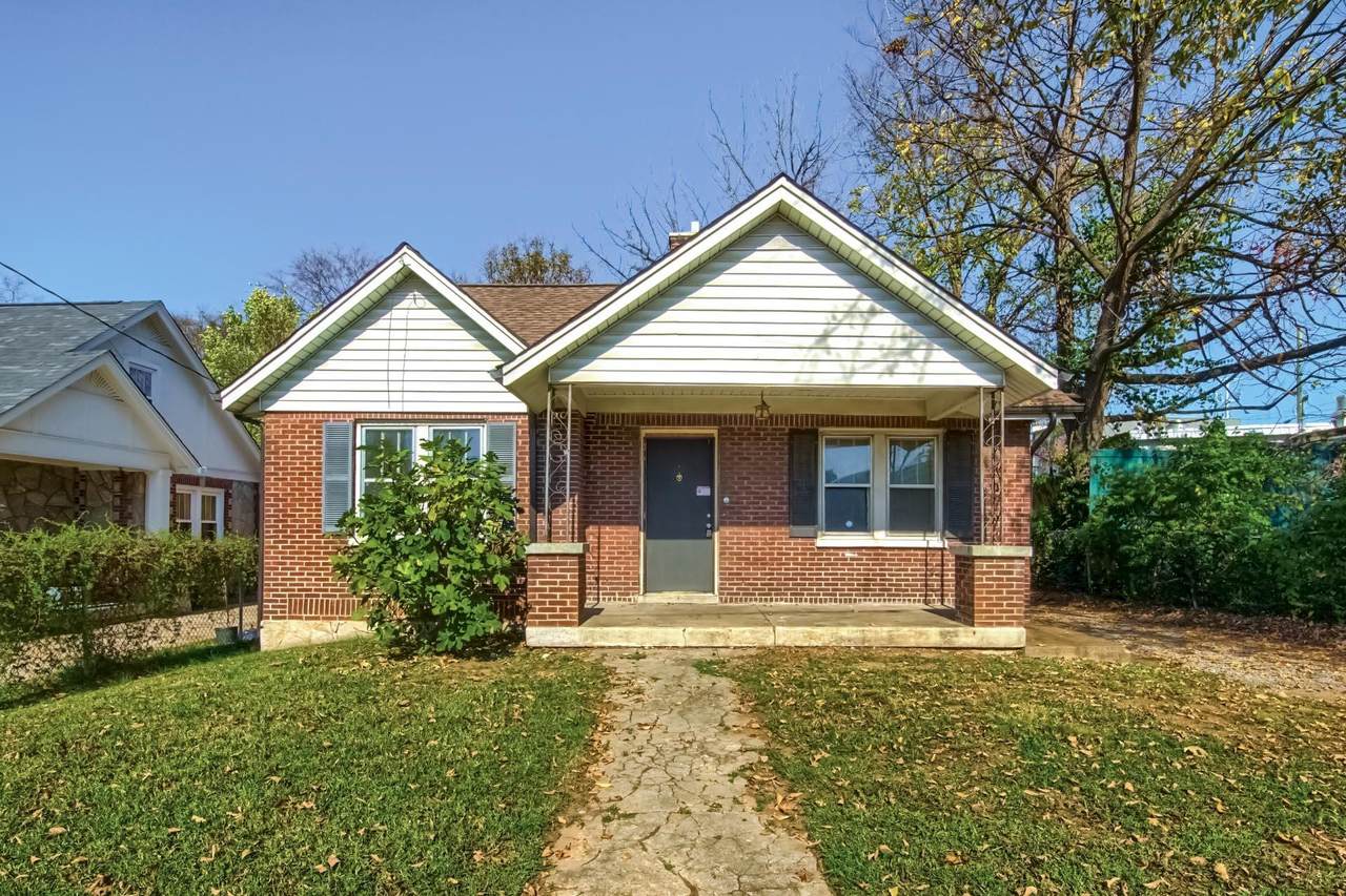 1049 Sharpe Ave - Photo 1