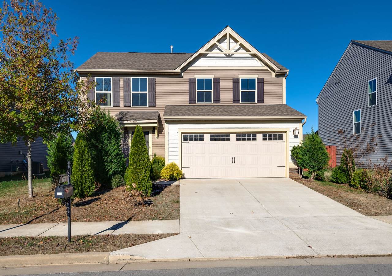 1720 Eastwick Ln - Photo 1