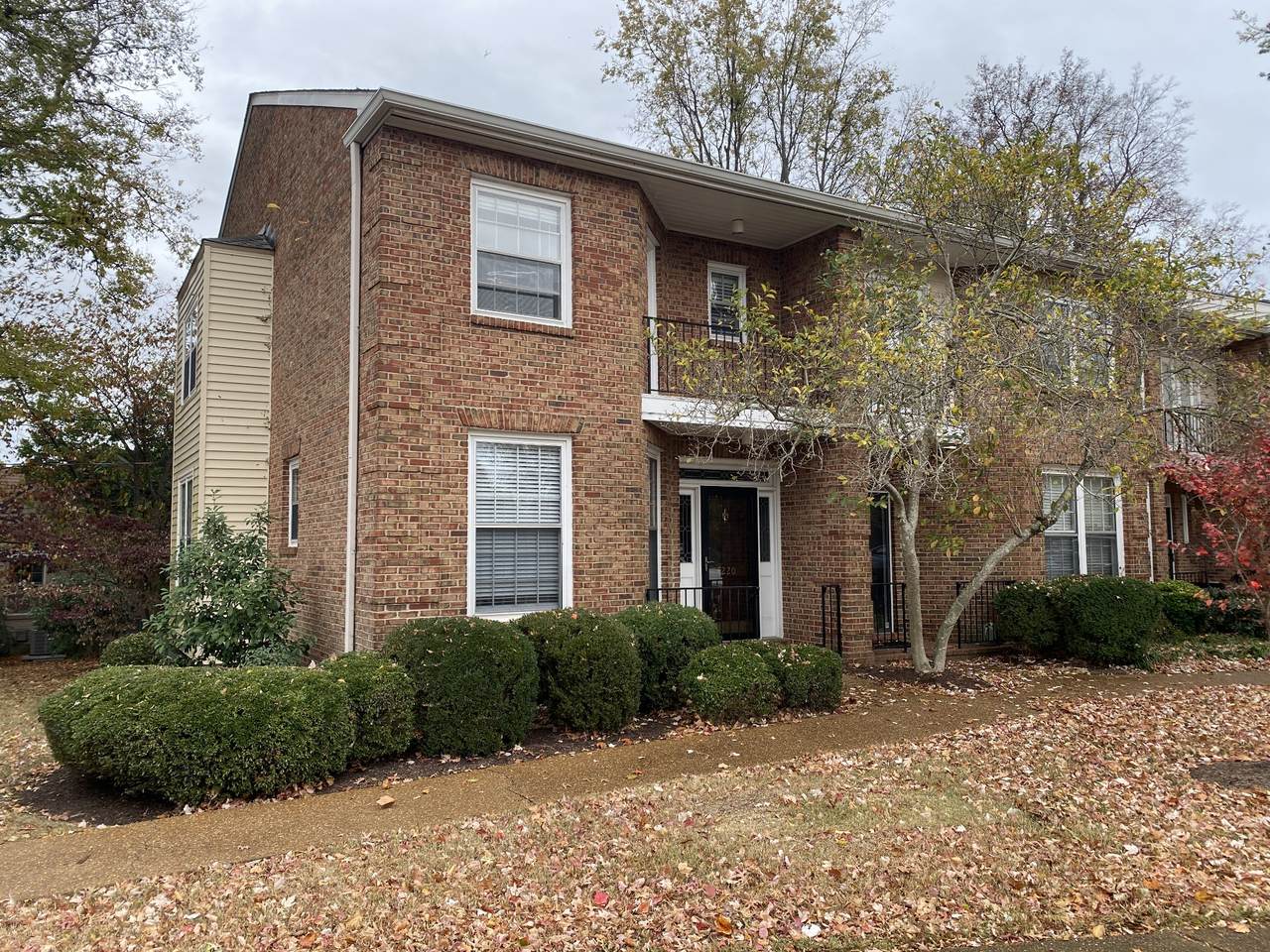 4220 Lone Oak Rd - Photo 1