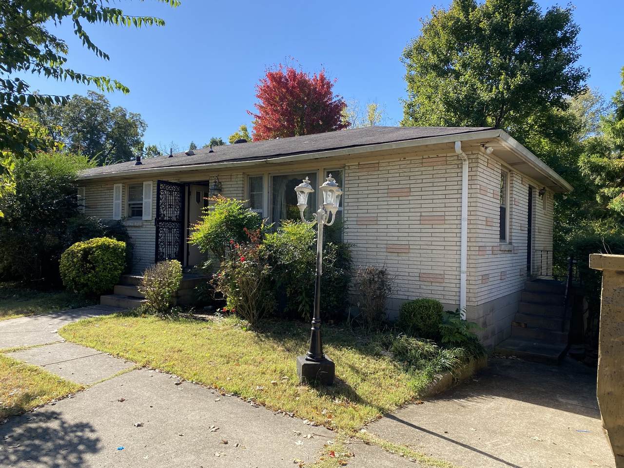 322 Jacksonian Dr - Photo 1