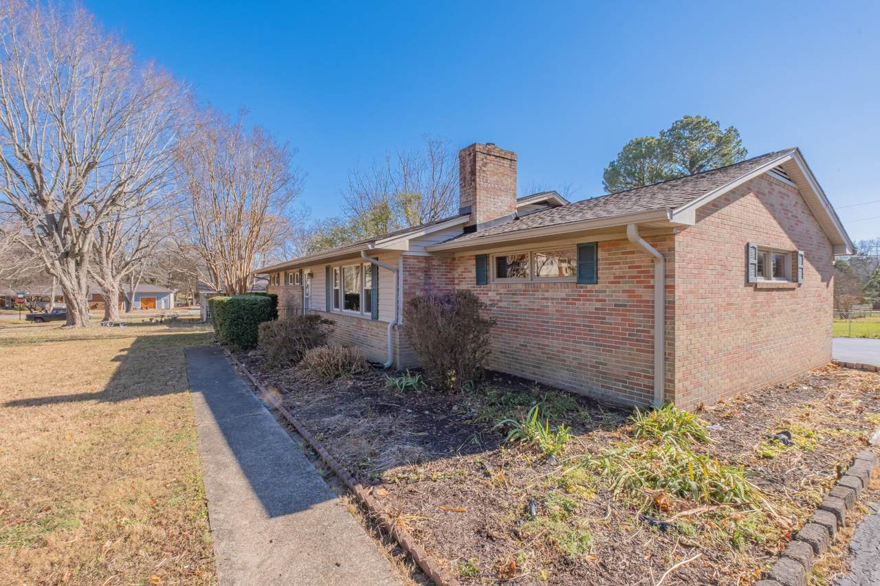 1203 Melrose St - Photo 1