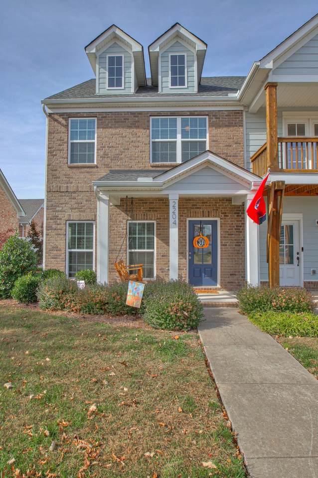 2204 Cason Ln - Photo 1