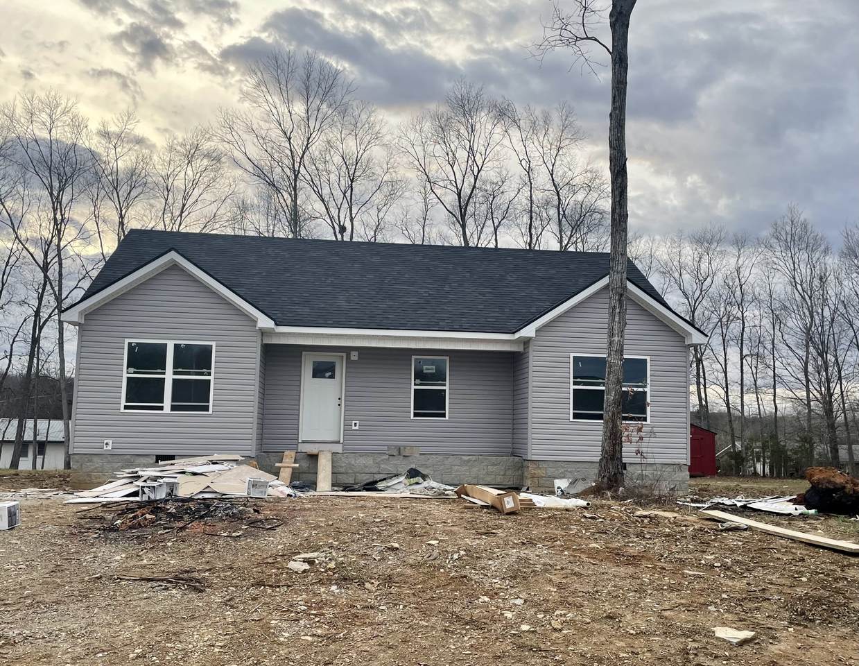 183 Southview Dr - Photo 1