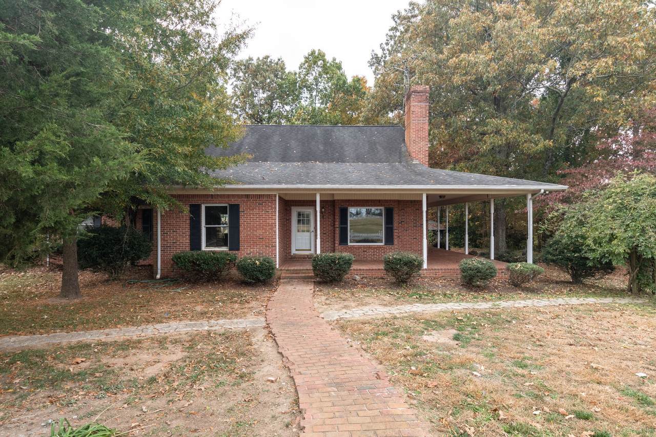 499 Hudson Rd - Photo 1