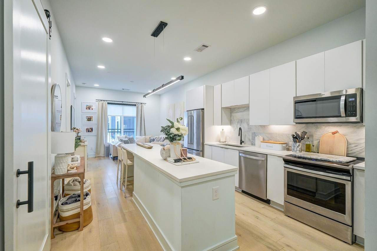1125 10th Ave - Photo 1