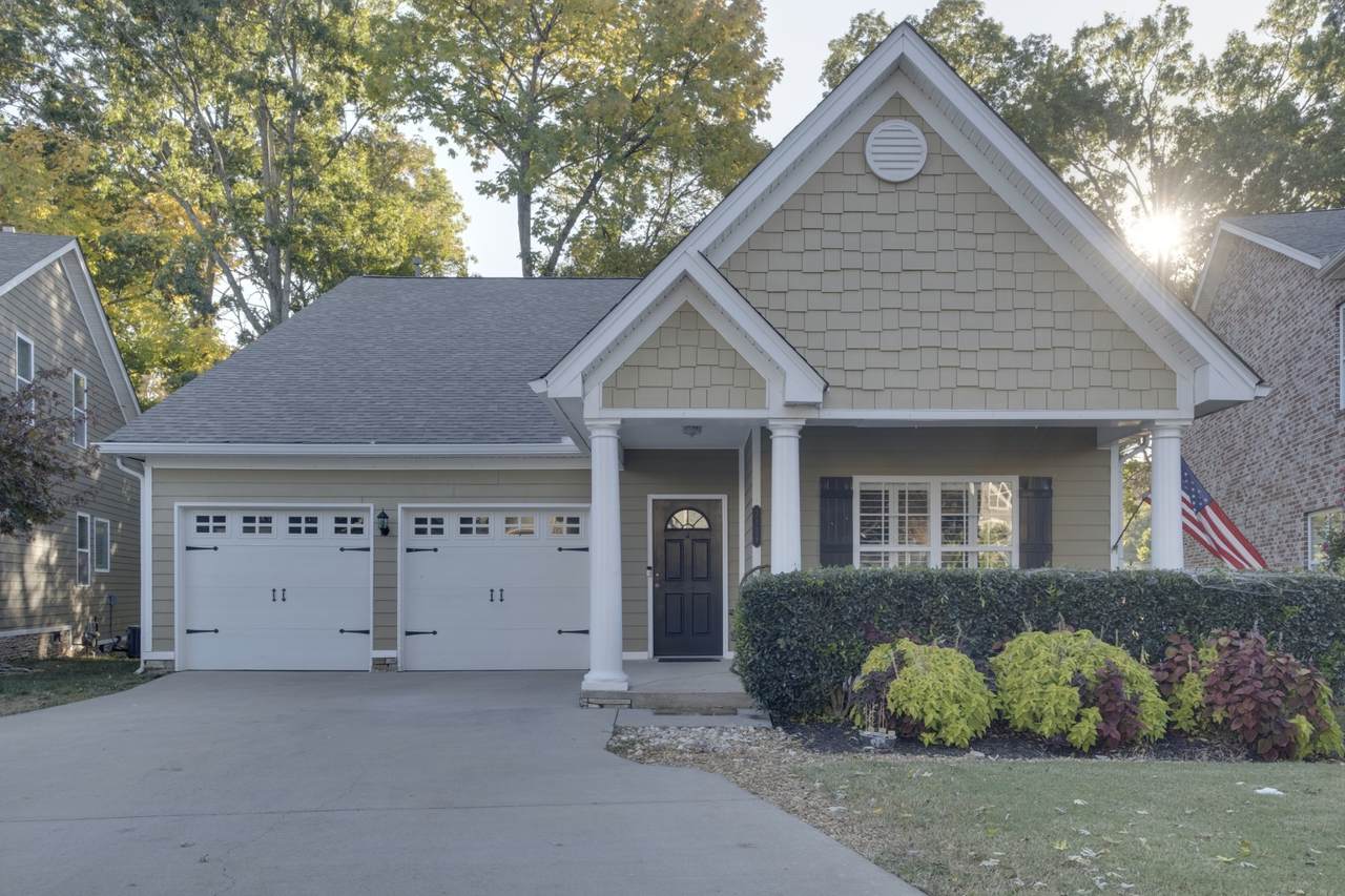 3129 Locust Holw - Photo 1