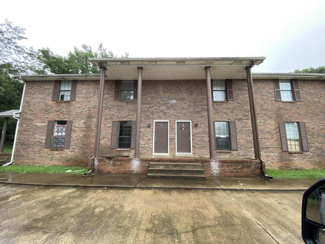 1501 W Knollwood Cir - Photo 1