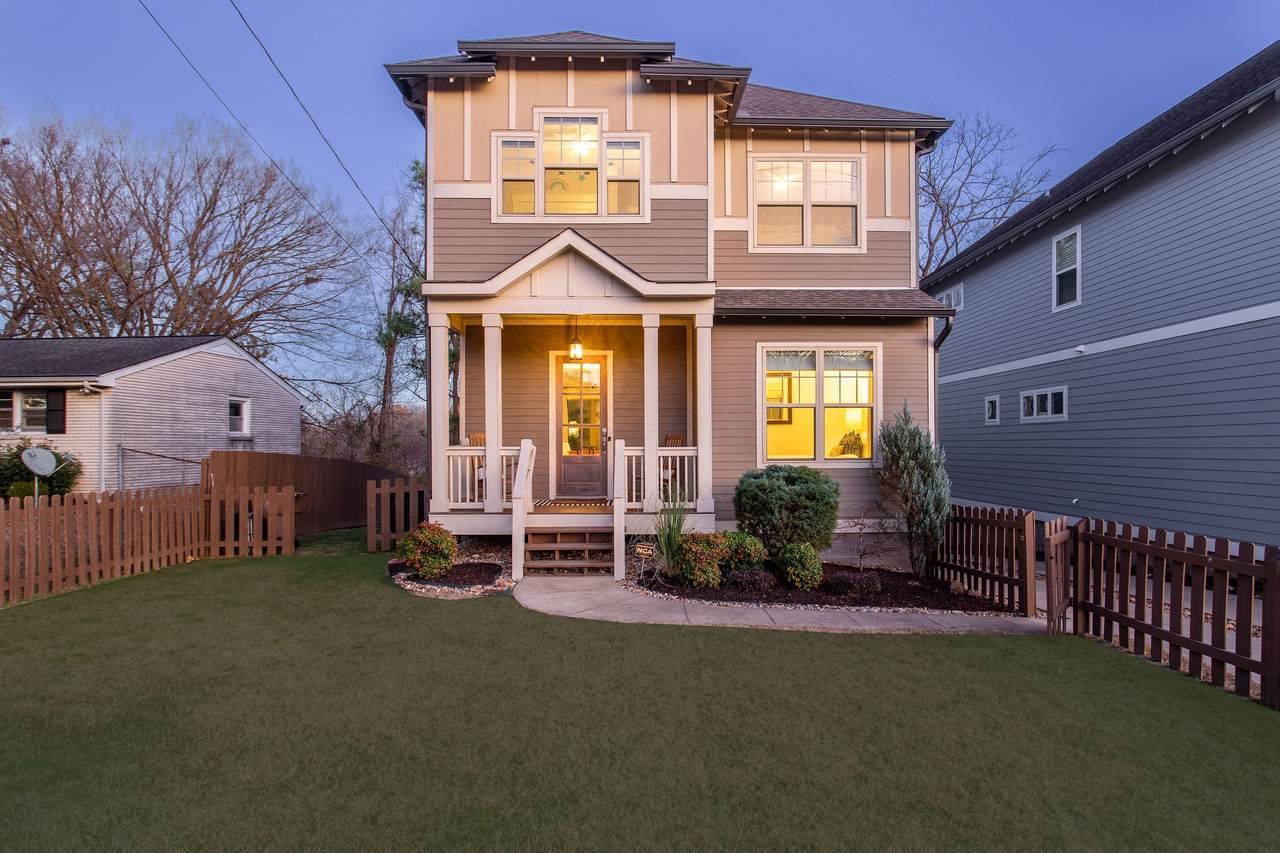 2700 Eastland Ave - Photo 1