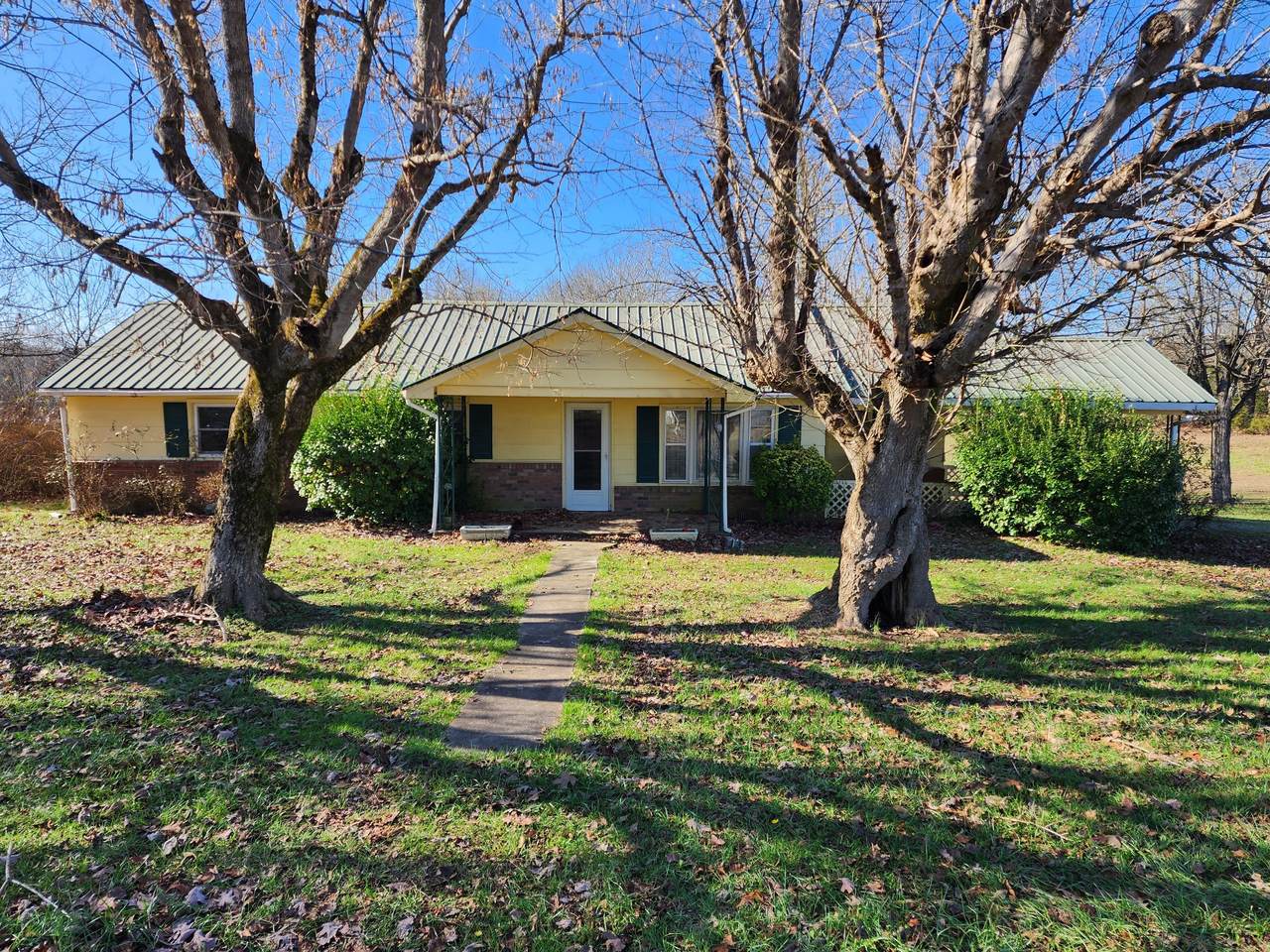 998 Keen Hollow Rd - Photo 1